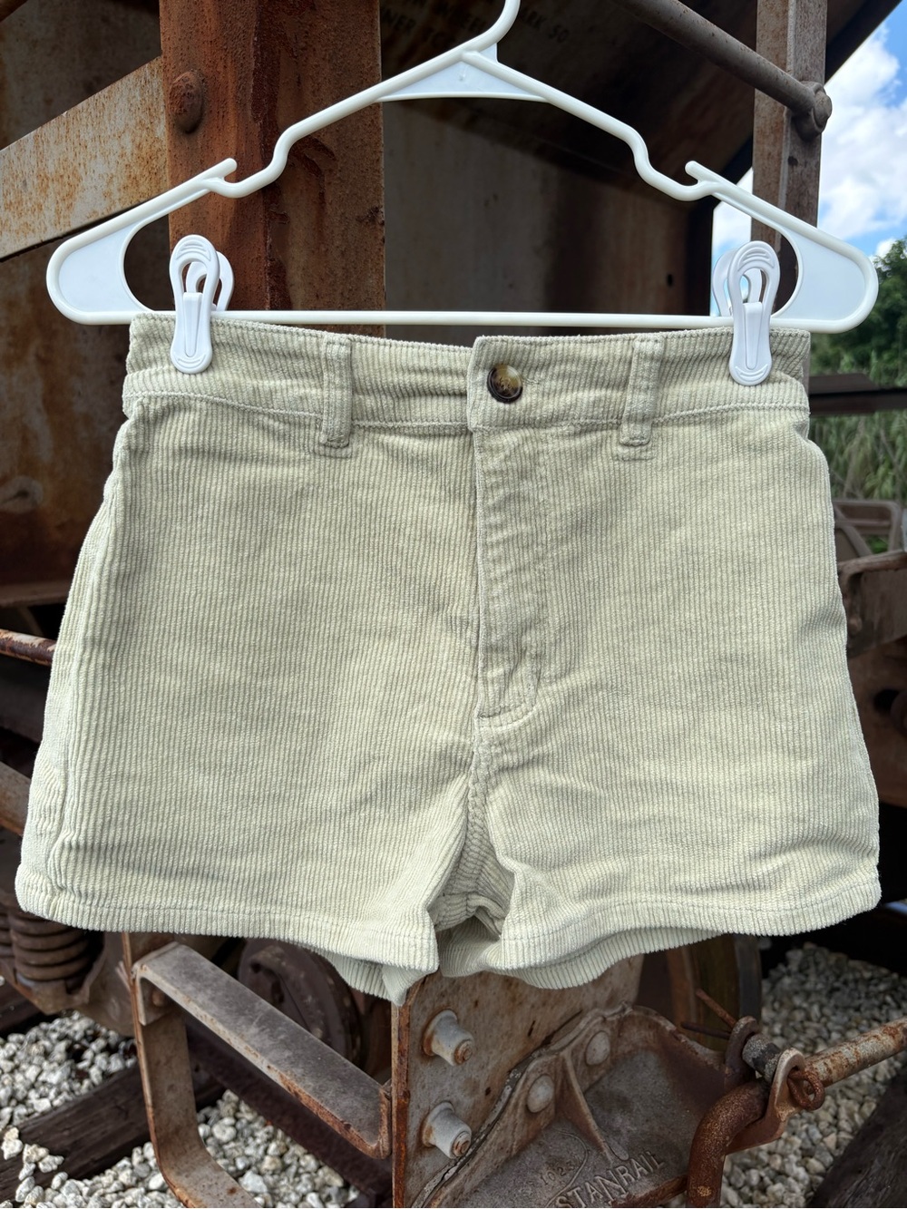 Billabong Women's Beige Chino Corduroy Shorts S Mid Rise Button Pockets 26
